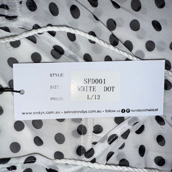 SNDYS | Connie Polka Dot Dress with Tie Neck | L - Picture 11 of 12